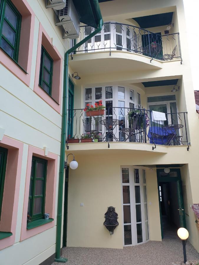 Hrnciarska Apartments Košice Exteriör bild