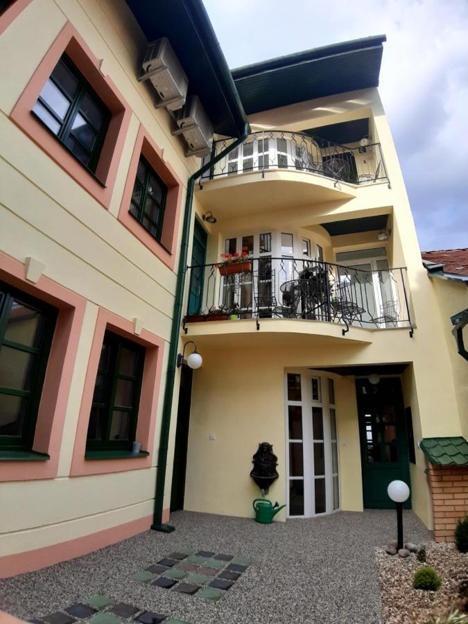 Hrnciarska Apartments Košice Exteriör bild
