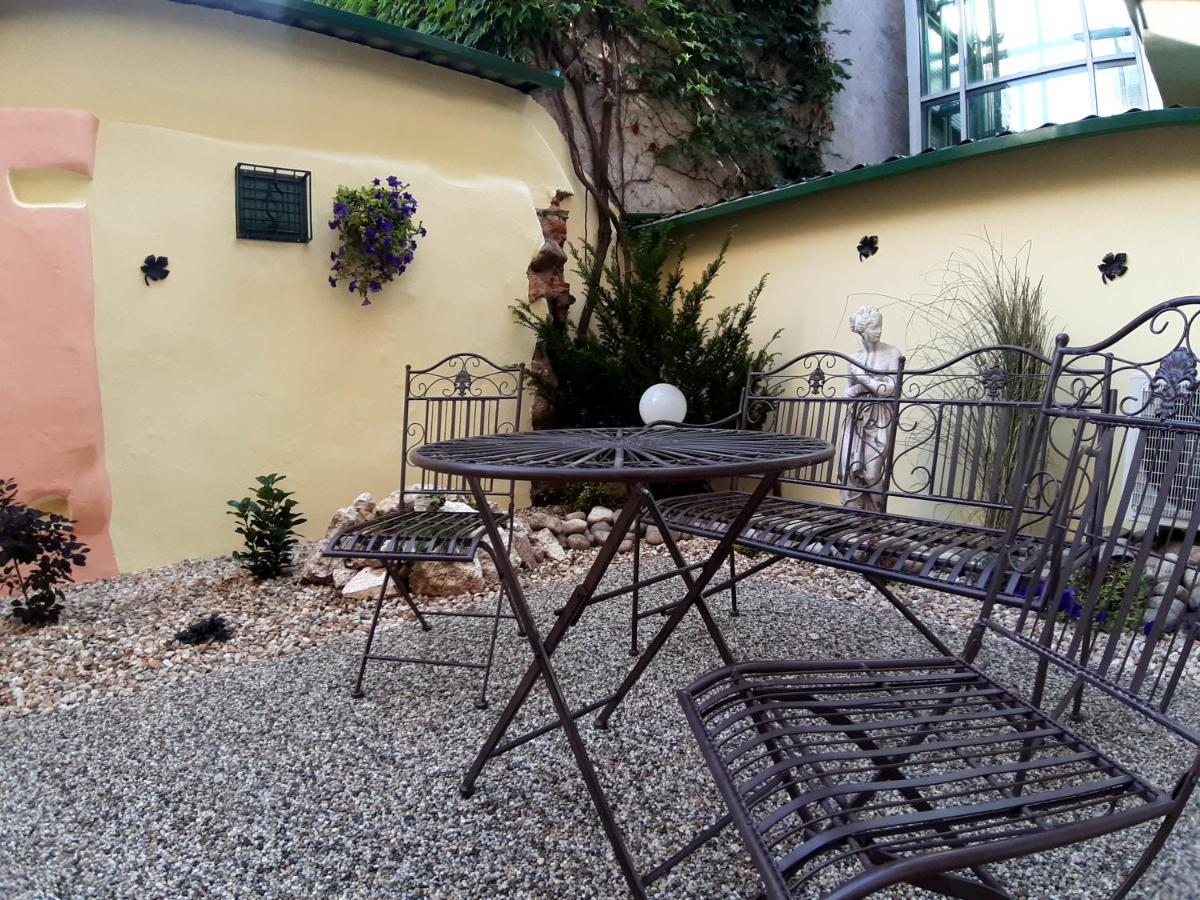 Hrnciarska Apartments Košice Exteriör bild